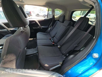 2017 Toyota RAV4 XLE – miniatura 13