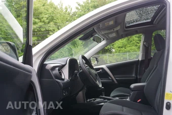 2017 Toyota RAV4 XLE – miniatura 17
