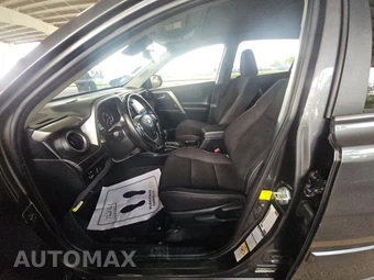 2017 Toyota RAV4 XLE - miniatura 7