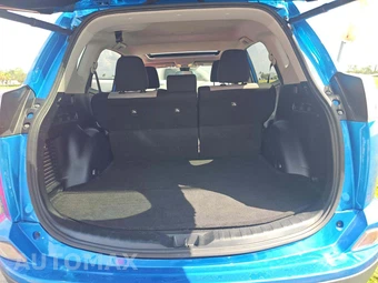 2017 Toyota RAV4 XLE - miniatura 14