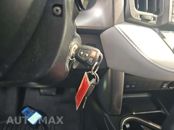 2017 Toyota RAV4 XLE - miniatura 8