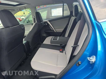 2017 Toyota RAV4 XLE - miniatura 12