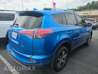 2017 Toyota RAV4 XLE - miniatura 3