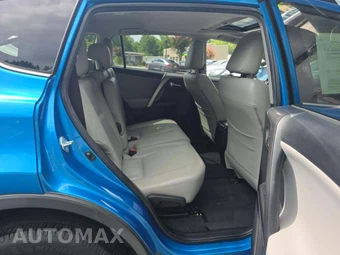 2017 Toyota RAV4 XLE – miniatura 16