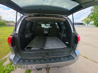 2017 Toyota Sequoia Platinum – miniatura 11