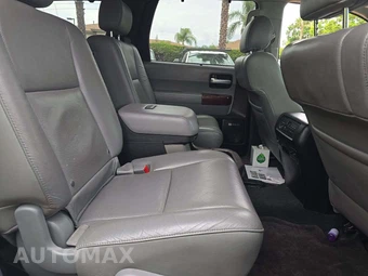 2017 Toyota Sequoia Platinum – miniatura 17