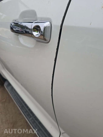 2017 Toyota Sequoia Platinum – miniatura 28