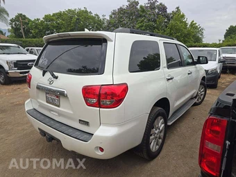 2017 Toyota Sequoia Platinum – miniatura 3