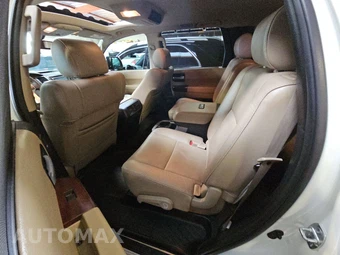 2017 Toyota Sequoia Platinum – miniatura 13