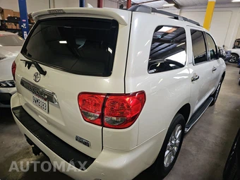 2017 Toyota Sequoia Platinum – miniatura 4
