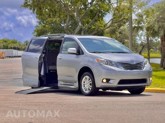 2017 Toyota Sienna 119.3" WB - car from the USA, Manheim Buy-Now listing at AUTOMAX