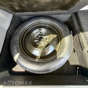 2017 Toyota Sienna 119.3" WB - miniatura 101