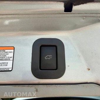2017 Toyota Sienna 119.3" WB - miniatura 104