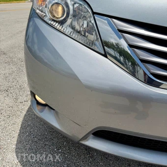 2017 Toyota Sienna 119.3" WB - miniatura 131