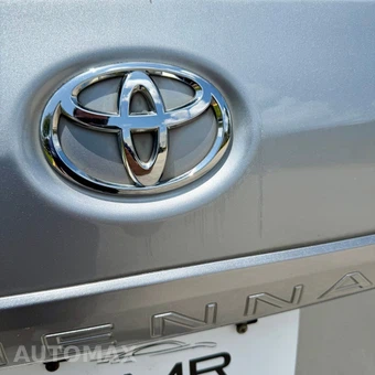 2017 Toyota Sienna 119.3" WB - miniatura 134