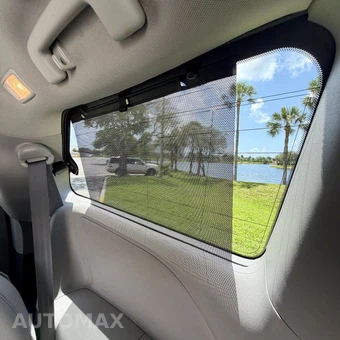 2017 Toyota Sienna 119.3" WB - miniatura 33