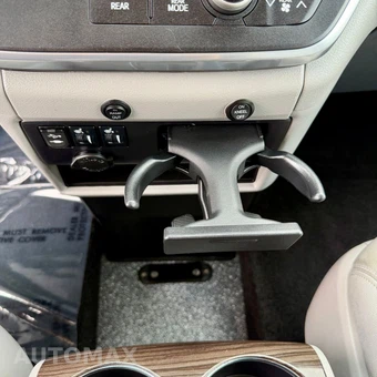 2017 Toyota Sienna 119.3" WB - miniatura 70