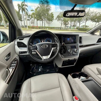 2017 Toyota Sienna 119.3" WB - miniatura 78