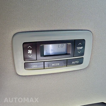2017 Toyota Sienna 119.3" WB - miniatura 91