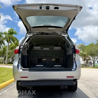 2017 Toyota Sienna 119.3" WB - miniatura 94