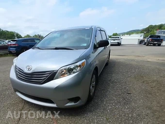 2017 Toyota Sienna L 7-Passenger 119.3" WB