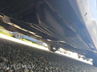 2017 Toyota Sienna L 7-Passenger 119.3" WB - miniatura 4