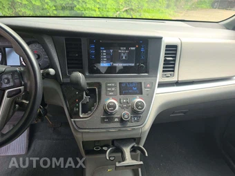 2017 Toyota Sienna L 7-Passenger 119.3" WB - miniatura 7