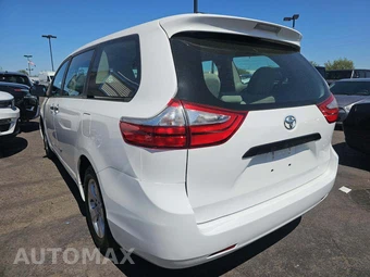 2017 Toyota Sienna L 7-Passenger 119.3" WB - miniatura 2