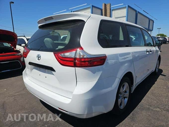 2017 Toyota Sienna L 7-Passenger 119.3" WB - miniatura 3