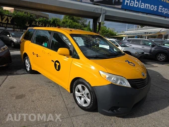 2017 Toyota Sienna L 7-Passenger 119.3" WB - miniatura 3