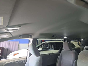 2017 Toyota Sienna LE 7-Passenger 119.3" WB - miniatura 11