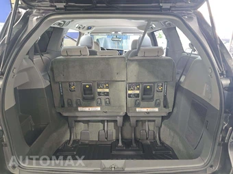 2017 Toyota Sienna LE 7-Passenger 119.3" WB - miniatura 15