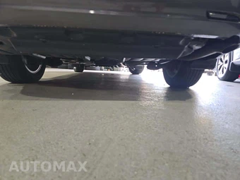 2017 Toyota Sienna LE 7-Passenger 119.3" WB - miniatura 16