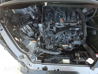 2017 Toyota Sienna LE 7-Passenger 119.3" WB - miniatura 24