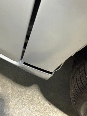 2017 Toyota Sienna LE 7-Passenger 119.3" WB - miniatura 31