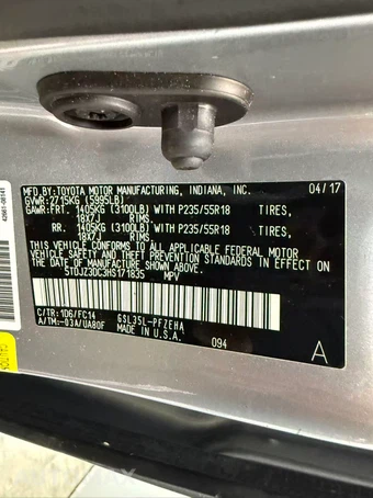 2017 Toyota Sienna LE 7-Passenger 119.3" WB - miniatura 33