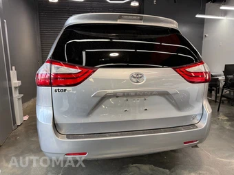 2017 Toyota Sienna LE 7-Passenger 119.3" WB - miniatura 4