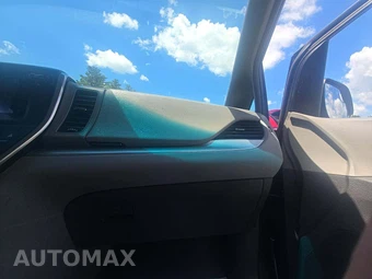 2017 Toyota Sienna LE 7-Passenger 119.3" WB - miniatura 20