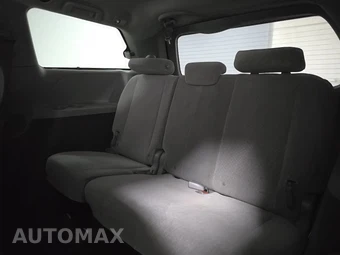 2017 Toyota Sienna LE 8-Passenger 119.3" WB - miniatura 14