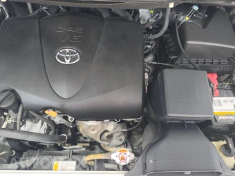 2017 Toyota Sienna LE 8-Passenger 119.3" WB - miniatura 16