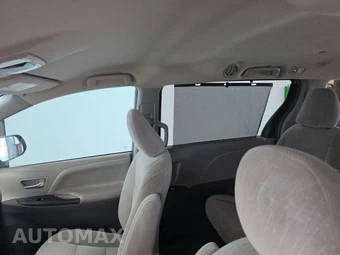 2017 Toyota Sienna LE 8-Passenger 119.3" WB - miniatura 19