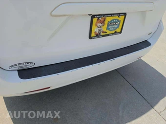 2017 Toyota Sienna LE 8-Passenger 119.3" WB - miniatura 19