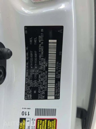 2017 Toyota Sienna LE 8-Passenger 119.3" WB - miniatura 2