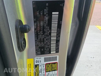 2017 Toyota Sienna LE 8-Passenger 119.3" WB - miniatura 15