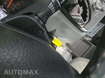 2017 Toyota Sienna LE 8-Passenger 119.3" WB - miniatura 8