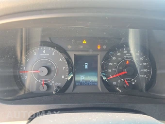 2017 Toyota Sienna LE 8-Passenger 119.3" WB - miniatura 12