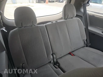 2017 Toyota Sienna LE 8-Passenger 119.3" WB - miniatura 14