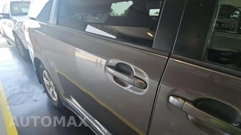 2017 Toyota Sienna LE 8-Passenger 119.3" WB - miniatura 25