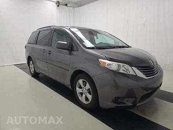 2017 Toyota Sienna LE 8-Passenger 119.3" WB - miniatura 3