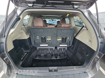 2017 Toyota Sienna Limited Premium 7-Passenger 119.3" WB - miniatura 17
